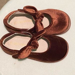 Toddlers brown Mary Jane shoes